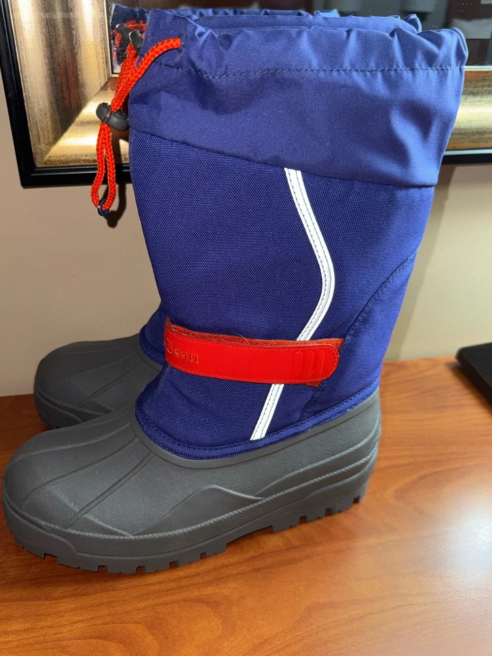 L.L. Bean Northwood Kids Insulated Snow Boots, Purple. Kids size 4. New.